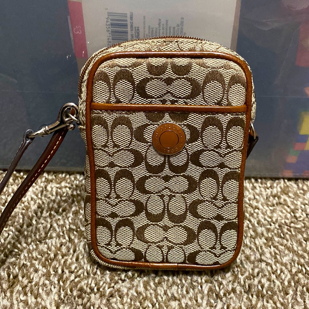 Coach cigarettes holder